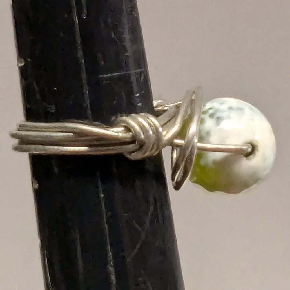 Handmade Wire Wrapped Ring Womens Size 6.5 Green White Agate Spinning SilverTone
